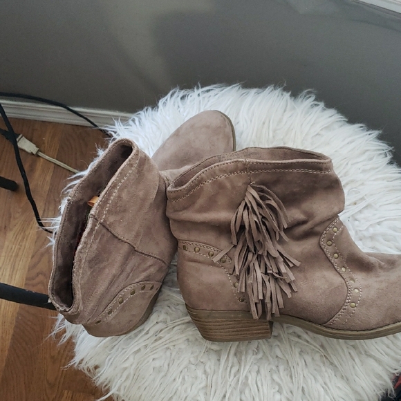 Taupe Suede Heeled Boots with Fringe Detail - Picture 2 of 4